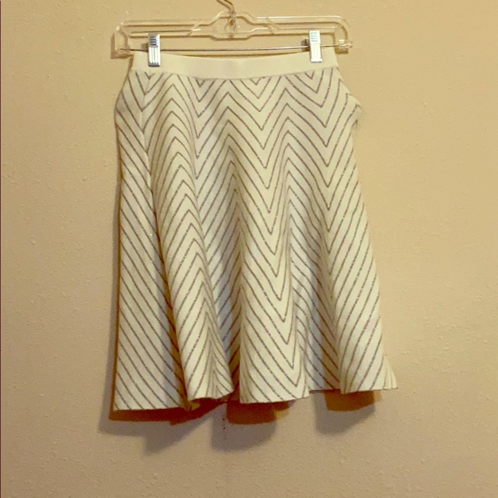 White skirt with grey silver stripes